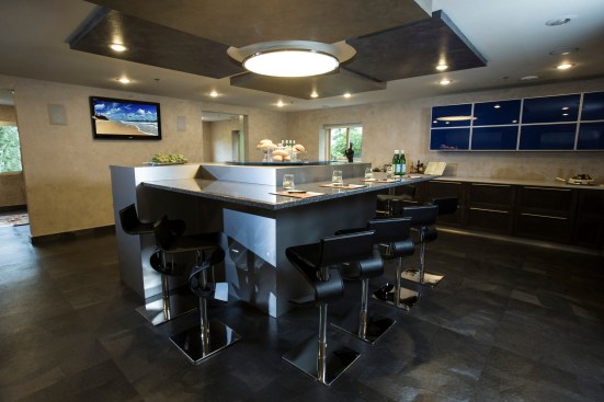 Plymouth, MN - Pure Design - Securus offices and Select Foods in Plymouth, MN Photo by © Todd Buchanan 2012 Technical Questions: todd@toddbuchanan.com;
