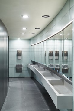 Michael Sela Auditorium_Weizmann Institute of Science_HQ Architects_Foyer  and auditorium entry