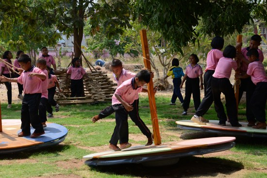 Magic Circle "360 Seesaw"
