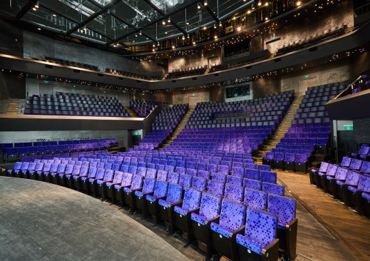 The Playhouse, with its 1210-seat in Mecanoo Blue, is designed to host a variety of drama and dance performances. Flexibility is the core element in the design of this multifunctional space.