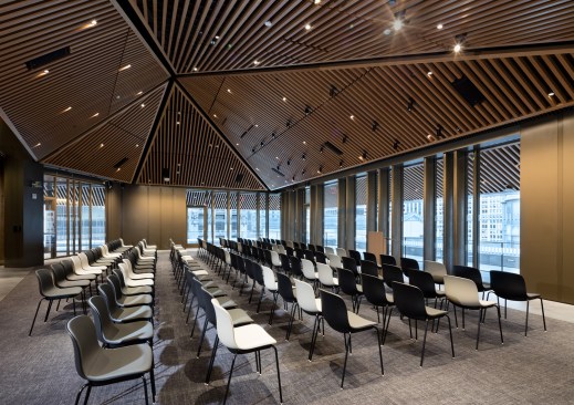 It is Manhattan’s only free, publicly-accessible roof terrace and offers staggering Midtown views, including across Fifth Avenue to the Stephen A. Schwarzman Building and surrounding skyscrapers.
