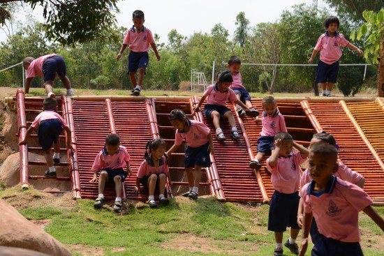 Magic Circle "Social Slide"