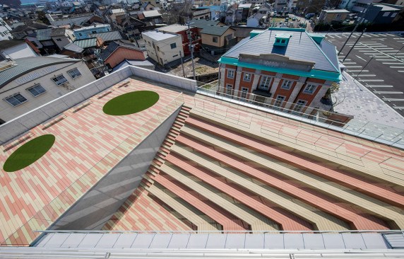 Rooftop terrace running from the 2F to 3F