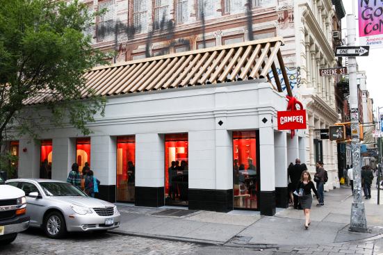 Shigeru Ban and Camper celebrate the official unveiling of Camper’s new "House of Shoes."