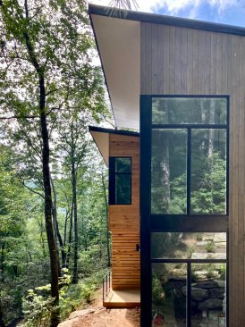 Glass corner