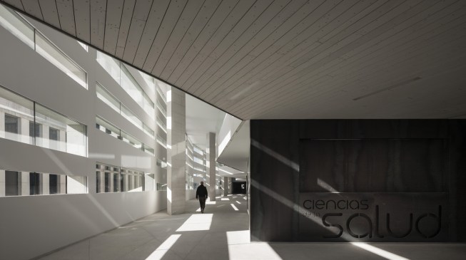 Faculty+of+Health+Sciences%2c+Granada%2c+Spain+by+MedioMundo+arquitectos