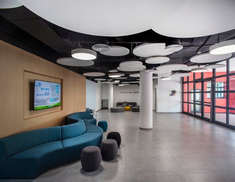 Learning area/ Entrance 