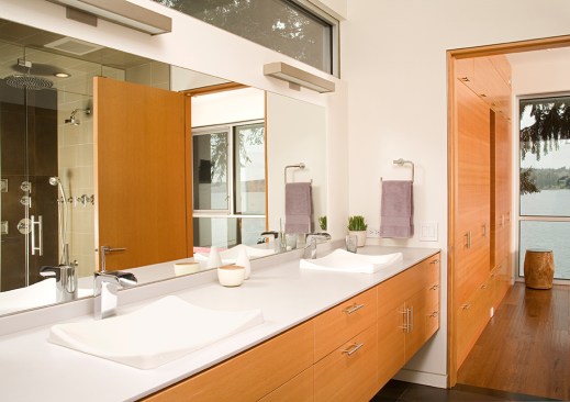 Hansen Road House bathroom