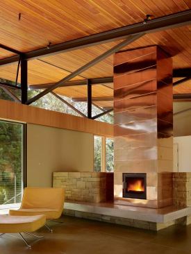 The copper-clad chimney is a nod to the owners’ roots in the mining country of Michigan.