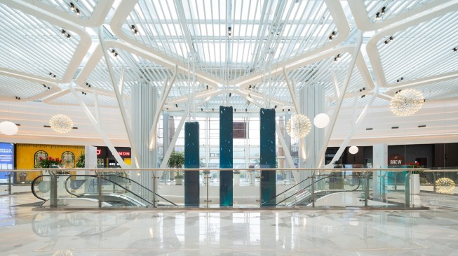 Winter – Main Entrance Artium