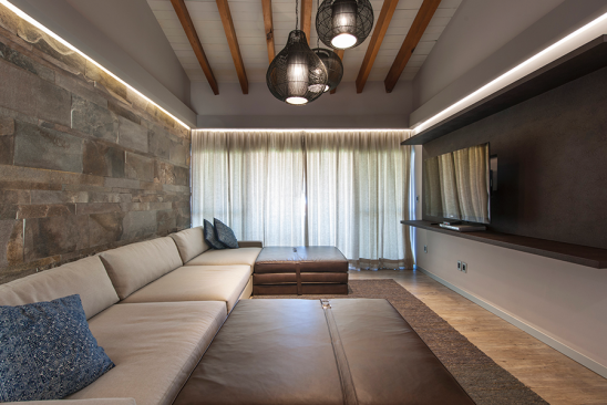 Cuernava House by Kababie Arquitectos