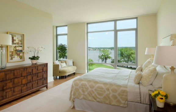 Oronoco+Waterfront+Residences%2c+Alexandria%2c+Virginia%2c+condominium+bedroom