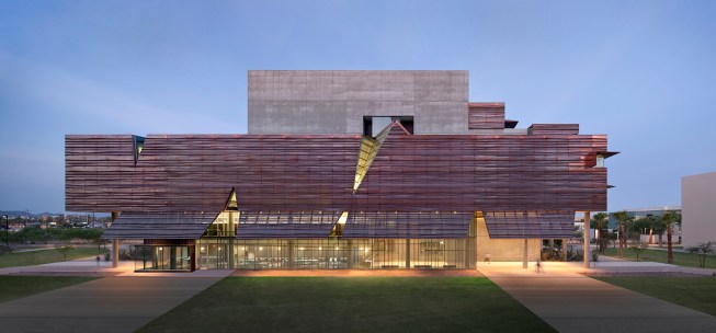 Health Sciences Education Building, Phoenix Biomedical Campus, by CO Architects with Ayers Saint Gross - West elevation.