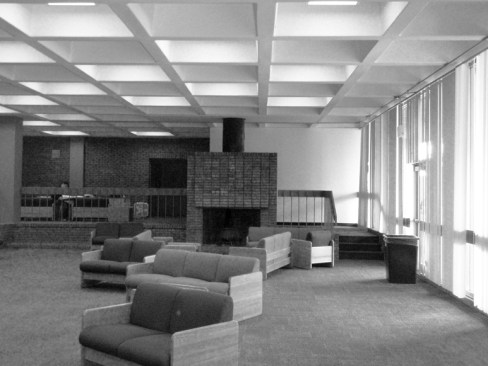 Former+Lounge+Area
