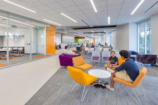 The new lobby addition connects clinical and community spaces, and provides a welcoming environment for patients, family and the community.