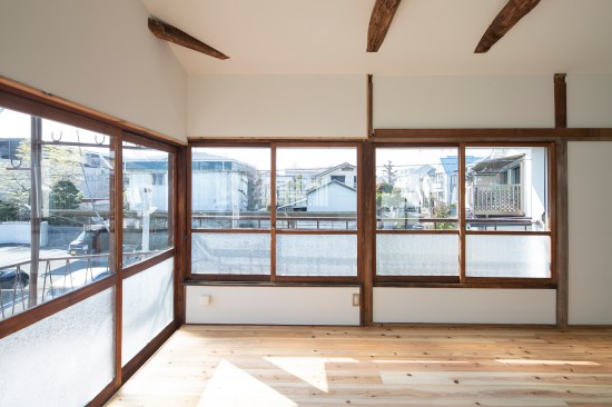 Every window of the house is still the original one