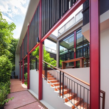 Frontal space facade