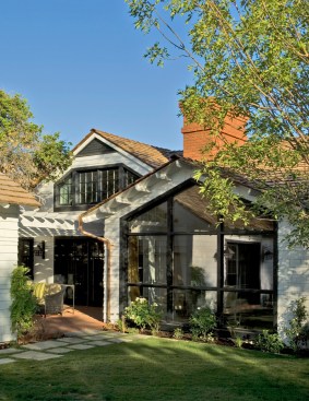 exterior+back+detail