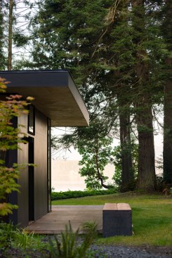 Hood Cliff Retreat 