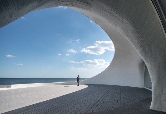 Outdoor Exhibition Terrace