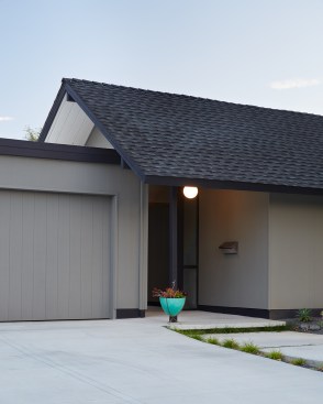 Renewed Classic Eichler by Klopf Architecture