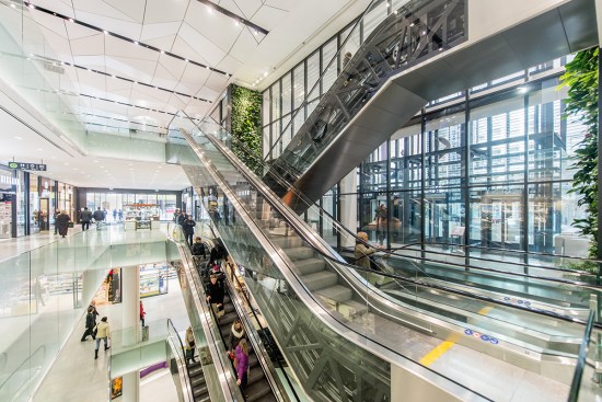 The+four+storey+retail+centre+takes+you+right+down+to+the+Metro+station