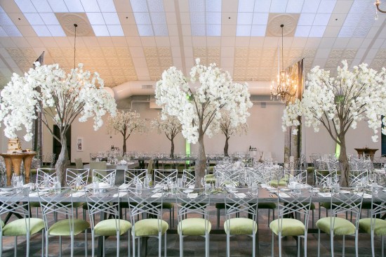 A system of color-changing LEDs above the ceiling throws a color wash onto the translucent Ceilume ceiling panels. The luminous ceiling can match the blue sky, the sunset, or the bridesmaids’ gowns. 