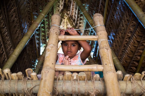 Vivienda resistente a inundaciones y Centro Comunitario y Educativo - Juan Carlos Loyo Arquitectura