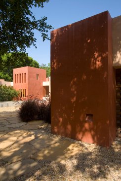 Mandeville Canyon mediterranean style modern home exterior and landscaping