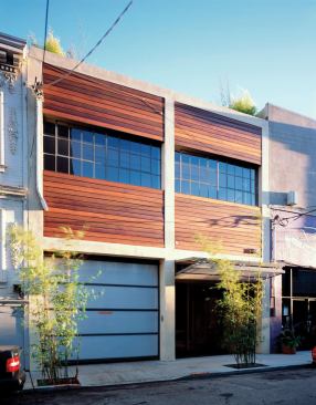 CUSTOM HOME  November-December 2010  The Public/Private House  Alley Adaptation