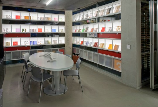 Showroom Hunter Douglas - Serrano Monjaraz Arquitectos