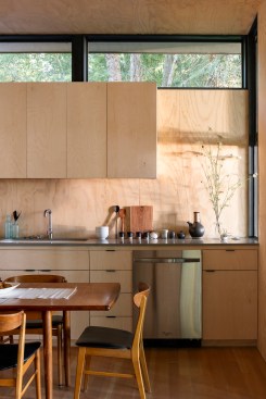 Hood Cliff Retreat 