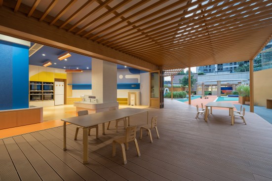 25_Outdoor Dining 03