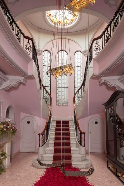 HotelPug Seal - German Velasco Arquitectos