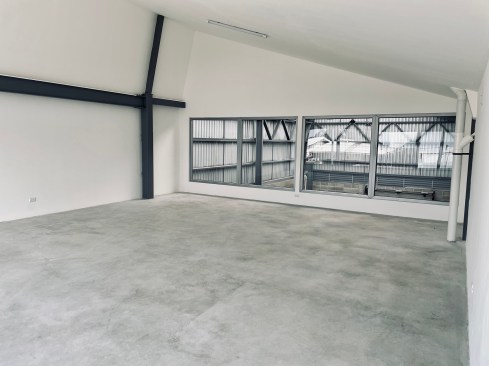 Mezzanine Office Area