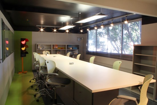 Summit AM - DIN interiorismo