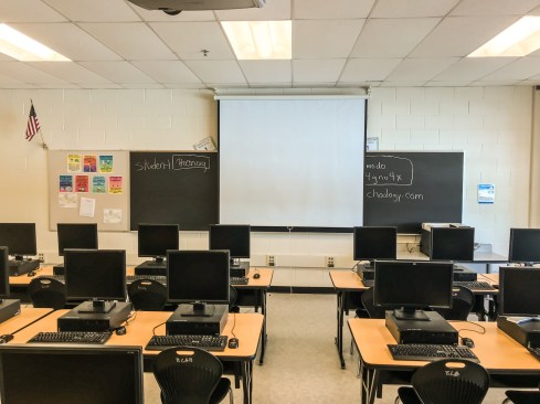 The Arbor Park Middle School computer lab was similarly aging and uninspired.