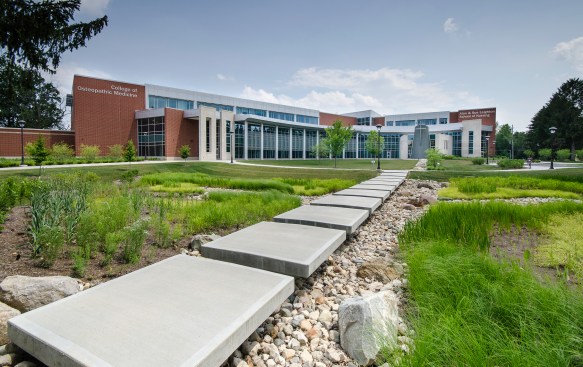 Exterior+of+the+chapel+on+the+campus+side+of+the+building.
