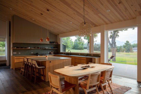 Dining Room & Kitchen