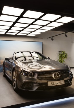 Mercedes Has Maslak Automotive Showroom by Boytorun Architects