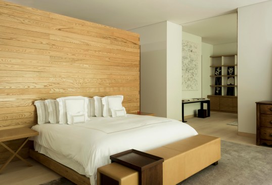 Lomas Altas - Taller G / Luz de Arquitectura