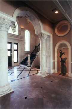 Foyer left