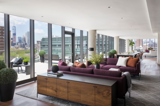 Ninth floor residents' lounge