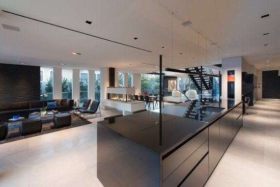 Georgina Avenue Santa Monica modern open plan kitchen in loft style home