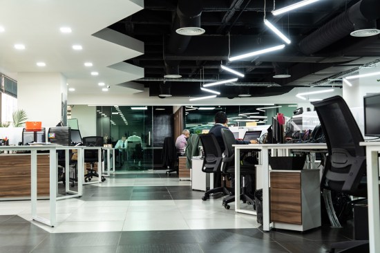 Oficinas Corporativas SF SYSTEMS - SPAZI Funcion Arquitectonica