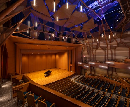 750-seat multipurpose theater interior