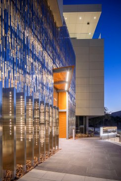 UNLV hired CSD Architects and McCarthy Building Companies to design and construct the new  hotel academic building to reflect this highly elevated stature.