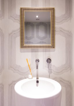 Apartment ZE by Kababie Arquitectos