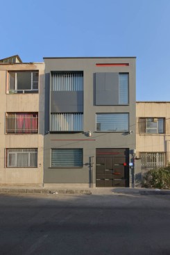 Varesh Building / Arel Architects Group