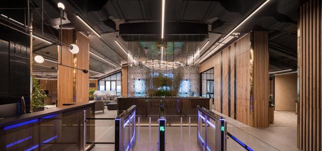 Entrance zone with a waterfall